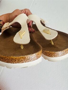 BIRKENSTOCK Gizeh Vegan Sandals Womens Sz 39 or BNWT